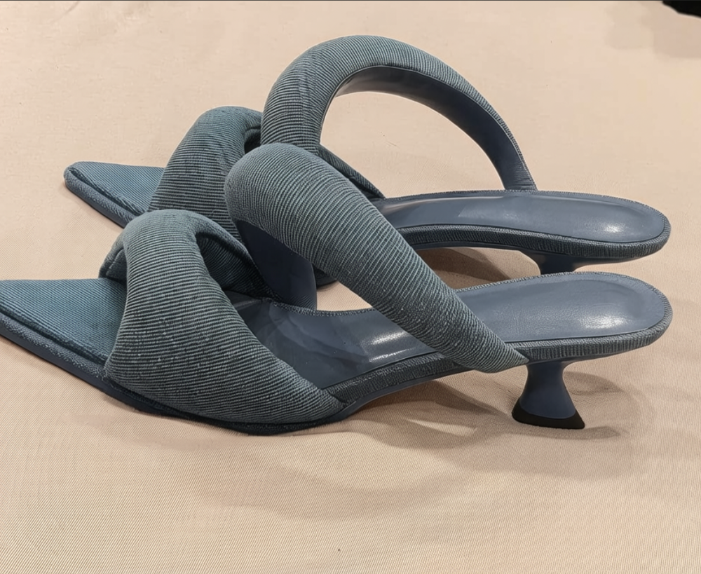 Runway Style Retro Blue Pointe - Wide Fit Heels 리뷰 및 가격