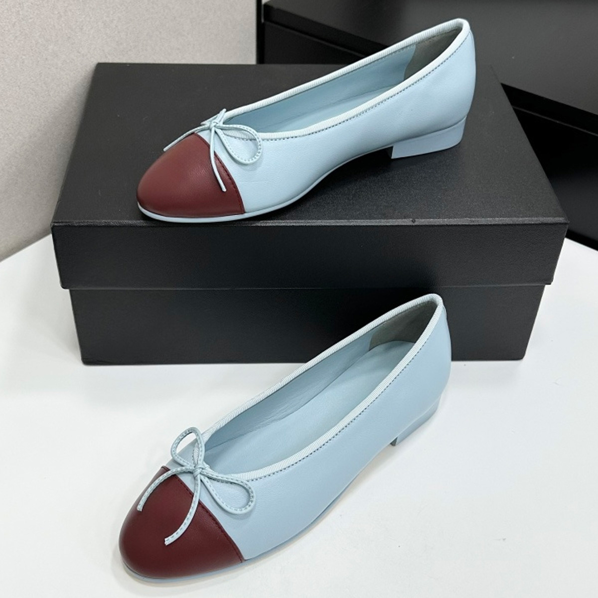 2026 Women's Two-Tone Cap-Toe  - Women Shoes Heels 리뷰 및 가격
