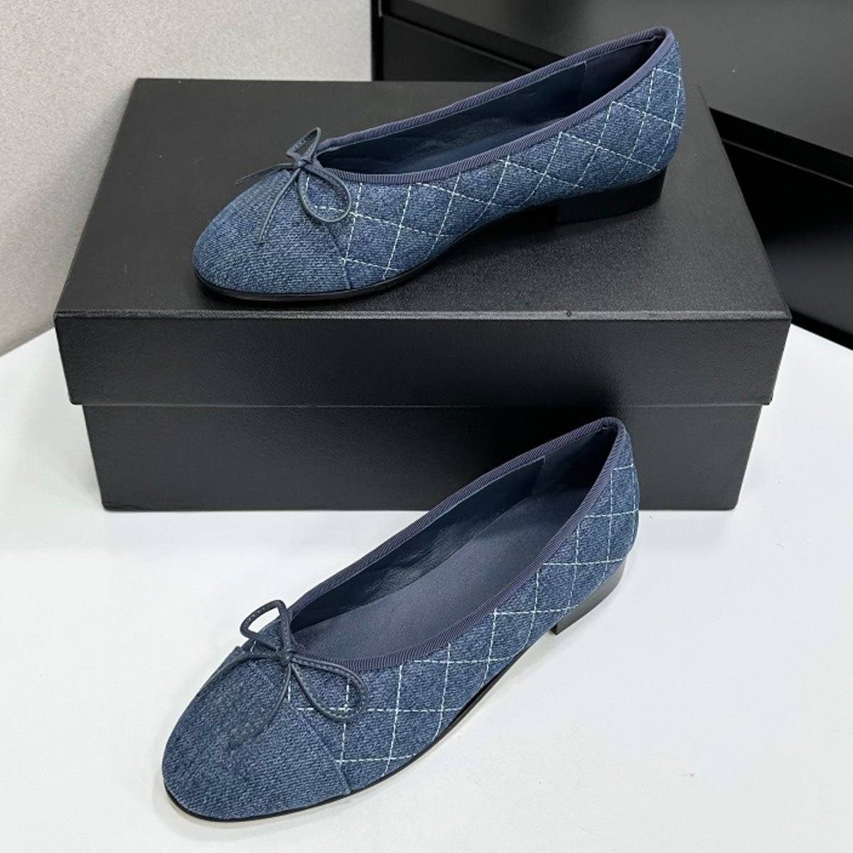 2026 Women's Two-Tone Cap-Toe  - Women Shoes Heels 리뷰 및 가격